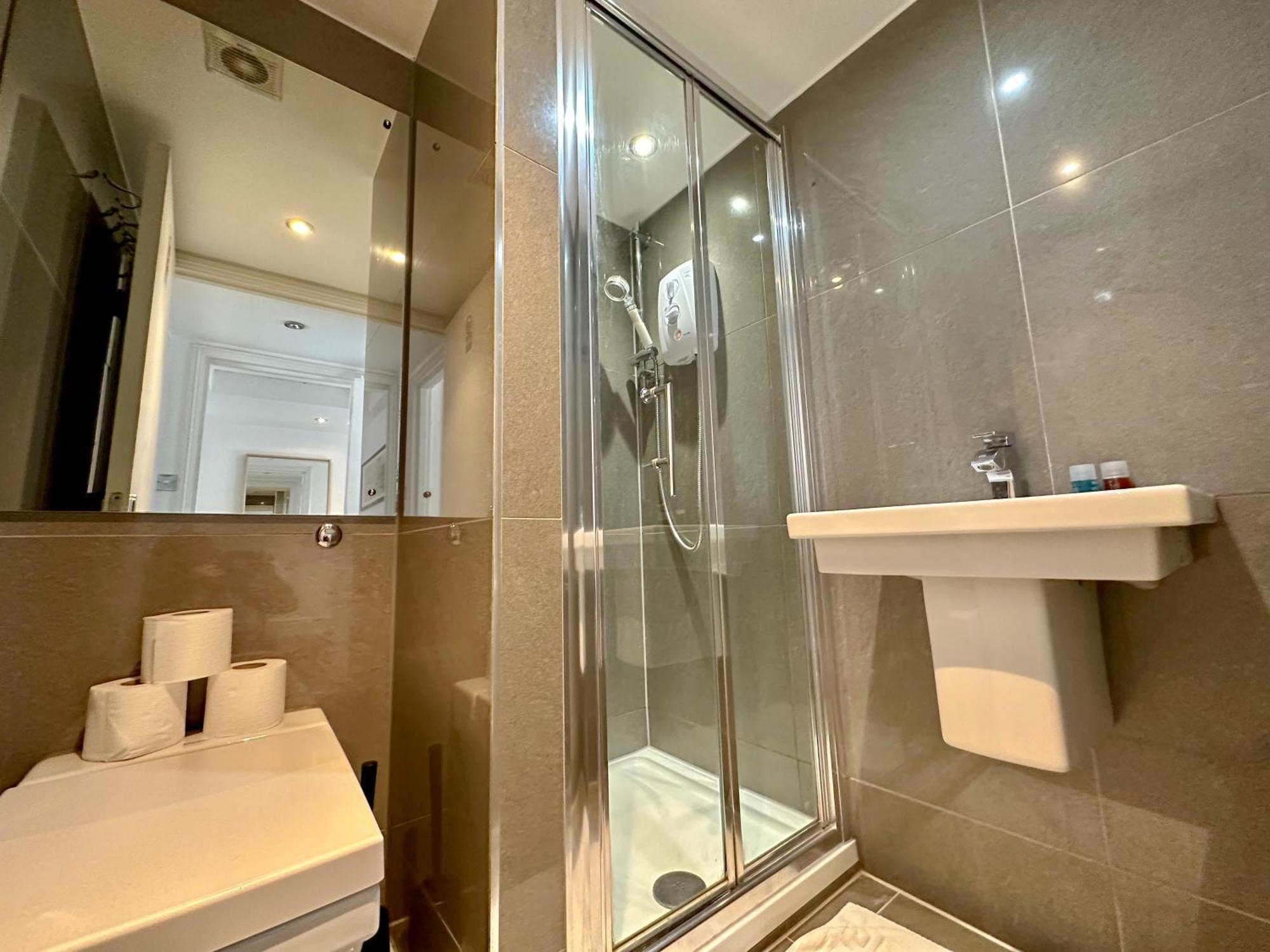 Bloomsbury Residences Лондон Экстерьер фото